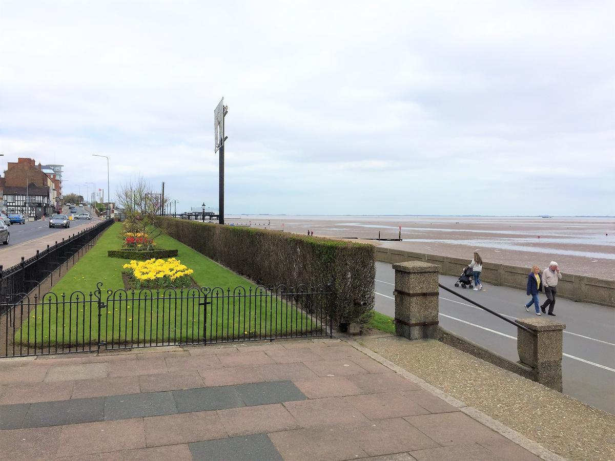 Lovely Sea Front House In Cleethorpes - Sleeps 6アパートメント エクステリア 写真